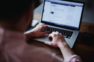 خرید آنلاین چسب