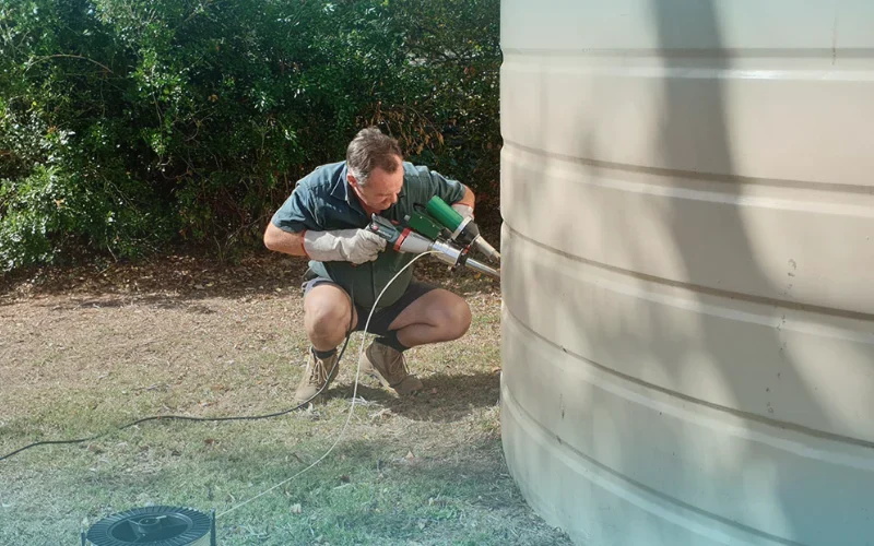 ترک‌های مخزن پلی‌اتیلن