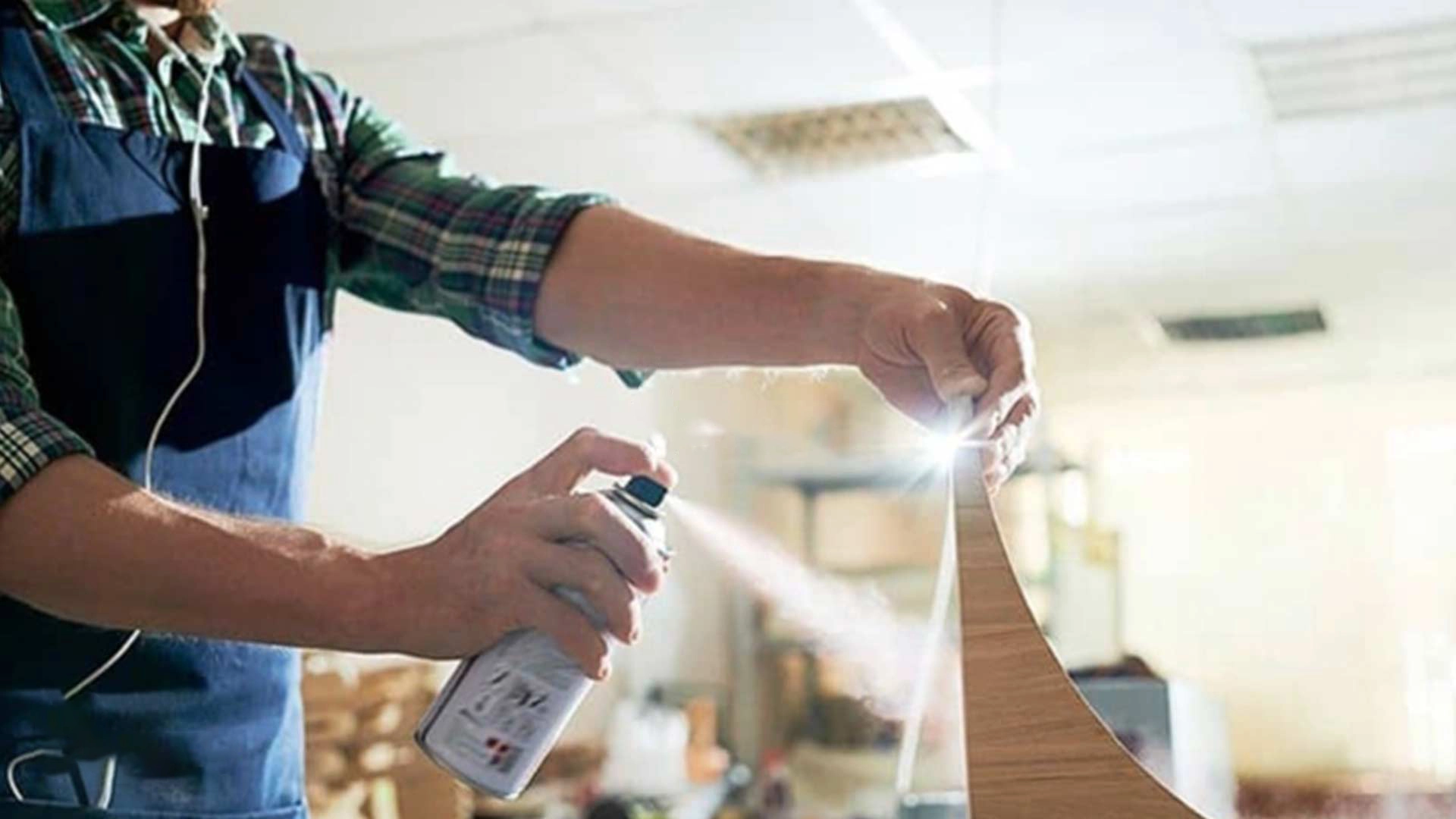 قوی‌ترین اسپری چسب برای اعلامیه