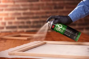 قوی‌ترین اسپری چسب برای اعلامیه